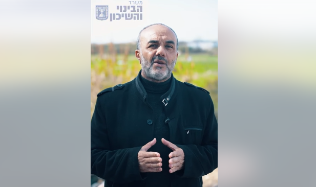 #طابت_جمعتكم #ارض_الموارس_خطوة_إضافية_نحو_البناء بفضل الله وبجهود مباركة نقترب من مرحلة تنفيذ البنية التحتية مياه ومجاري وتصريف المطر وكهرباء